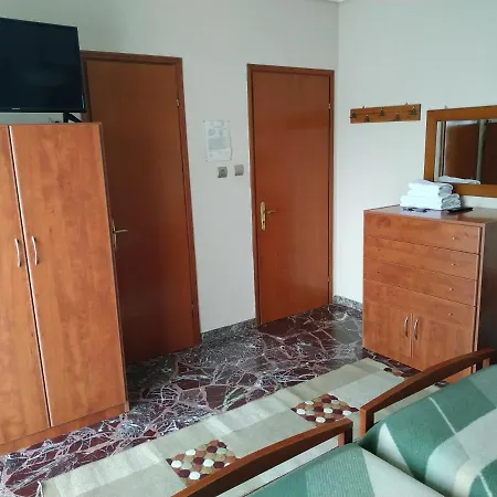 Pension Vergina Guest house